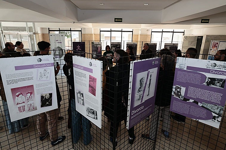 Una exposición reivindica la memoria de la Coordinadora Feminista de Canarias