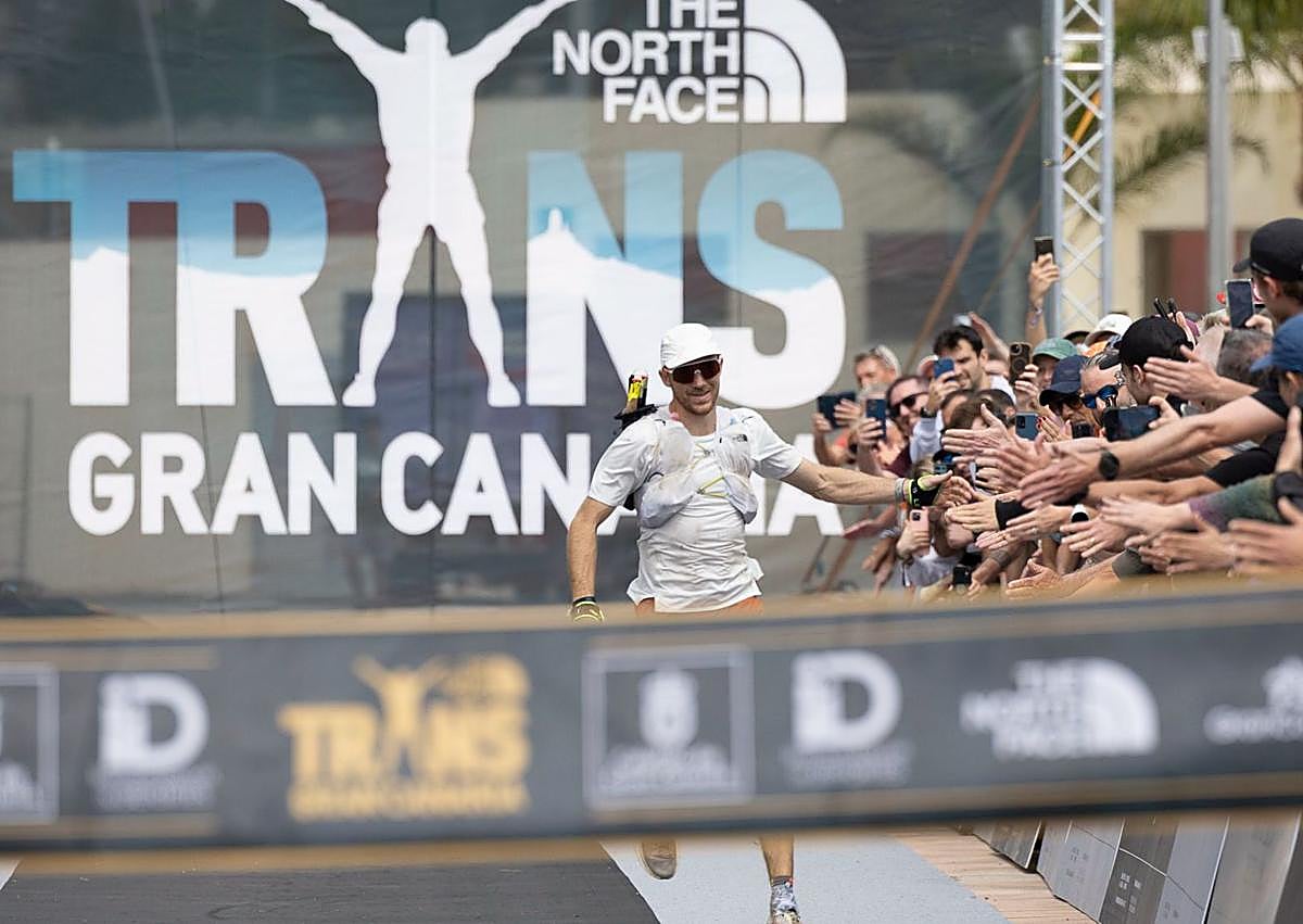 Jonathan Albon escala a lo más alto en la Classic de The North Face ...