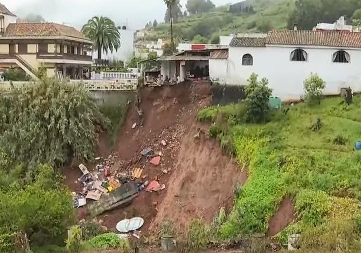 Derrumbe de la estructura del restaurante El Secuestro tras la tormenta