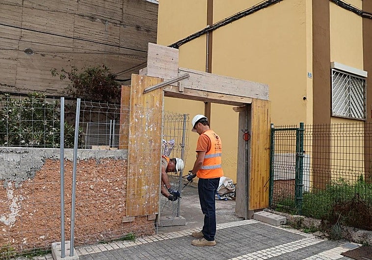 Los desalojados en Miller Bajo vuelven a casa: «Estamos muy contentos»