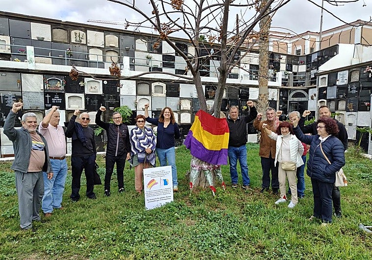 Vegueta honra a las víctimas del franquismo en el 89.º aniversario de los cinco de San Lorenzo