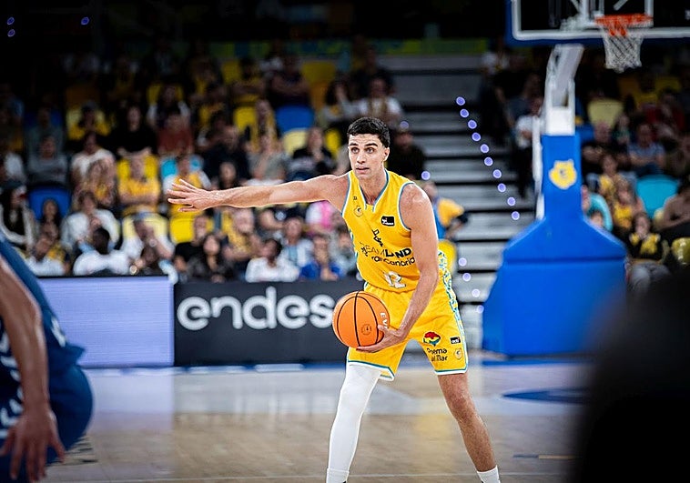 Alocén: «Queremos ganar con la afición, estar juntos y coger esa buena dinámica que necesitamos»