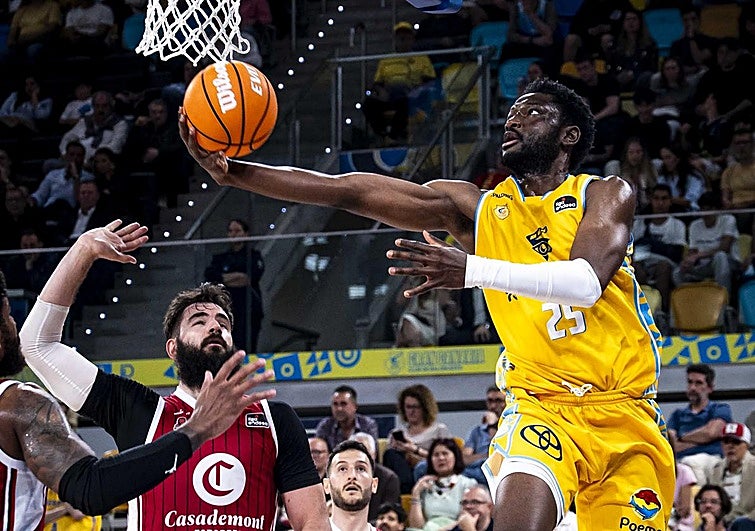 Ni con la ‘Metudología’ del Che llegó el milagro (74-78)