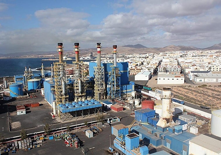 Cambiar la ubicación de la central eléctrica «no es resolver el problema» en Fuerteventura