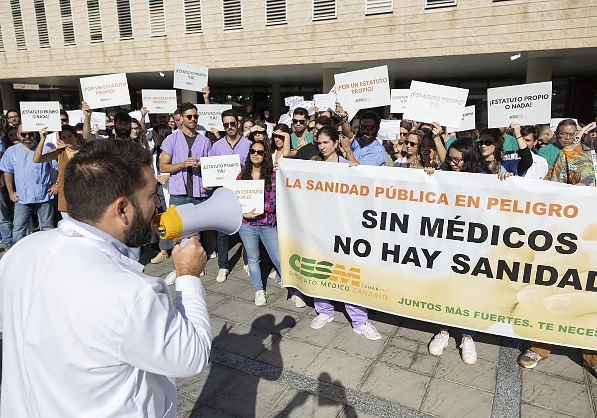 Title: Medical Strike in Spain Intensifies as Doctors Demand Patient Support Amid Failed Negotiations