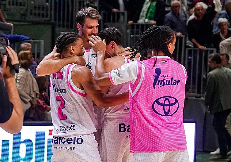 Hazaña en Málaga, por Wong, con Pelos y a lo épico (100-101)