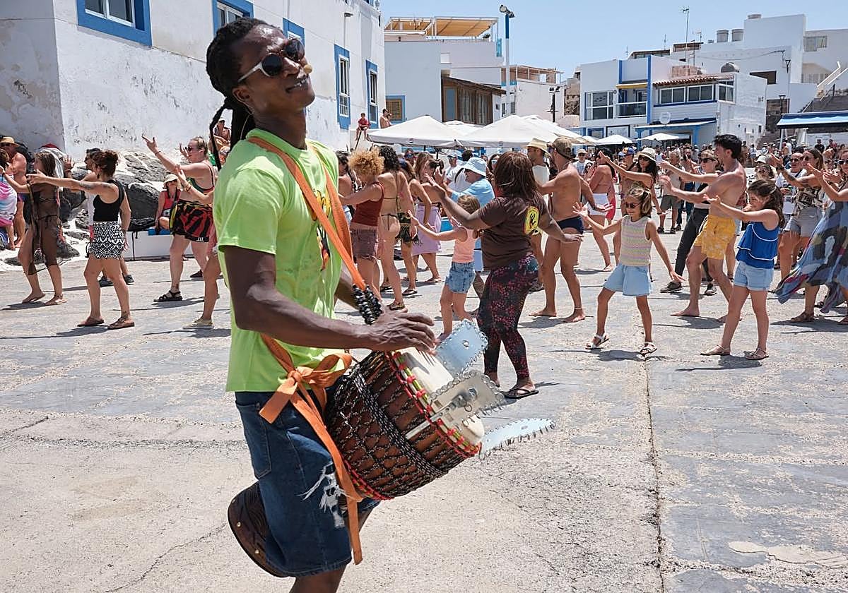 Music Will Also Play During the Day in the Streets of El Cotillo Music Will Also Play During the Day in the Streets of El Cotillo