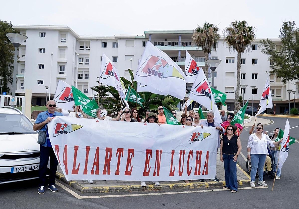 Nueva protesta de la plantilla de la residencia Taliarte Sur | Canarias7
