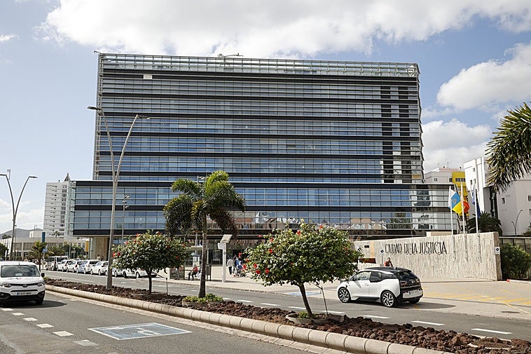 A juicio por simular su propio secuestro y quedarse con 20.471 euros