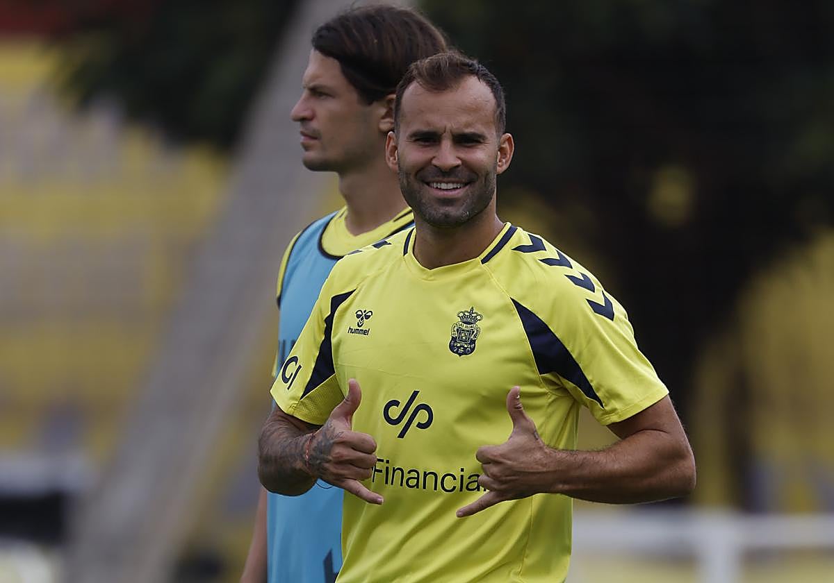 Buenas noticias para la UD: Jesé se reincorpora a los entrenamientos con el equipo once días después de caer lesionado