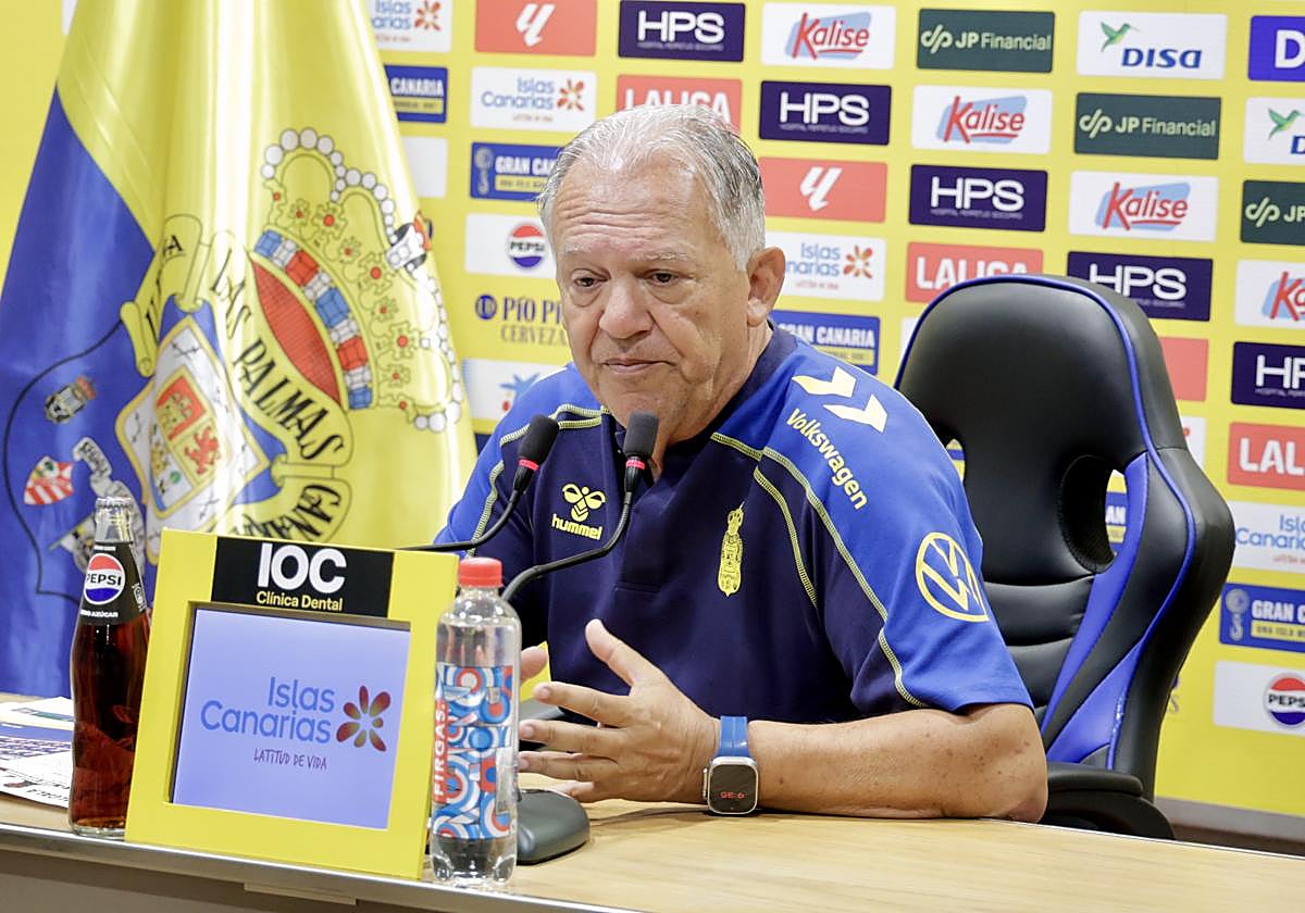 Juan Manuel contempla rotaciones ante el Alcalá pero con reservas: «Hay que respetar la Copa»