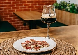 Cerveza y fuet, dos de los productos más solicitados