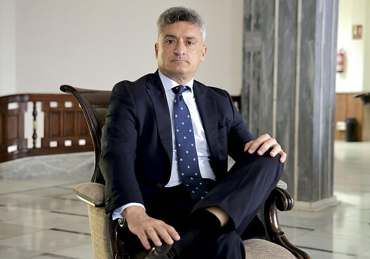Molesta profundamente que se cuestione la objetividad de 2.804 fiscales" | Canarias7