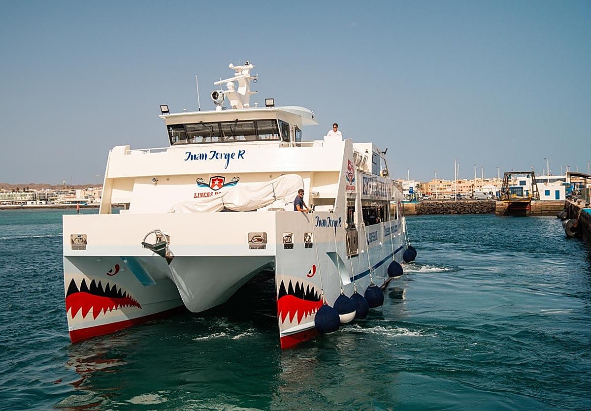 Líneas Romero Adds a New Ferry on the Playa Blanca–Corralejo Route Líneas Romero Adds a New Ferry on the Playa Blanca–Corralejo Route