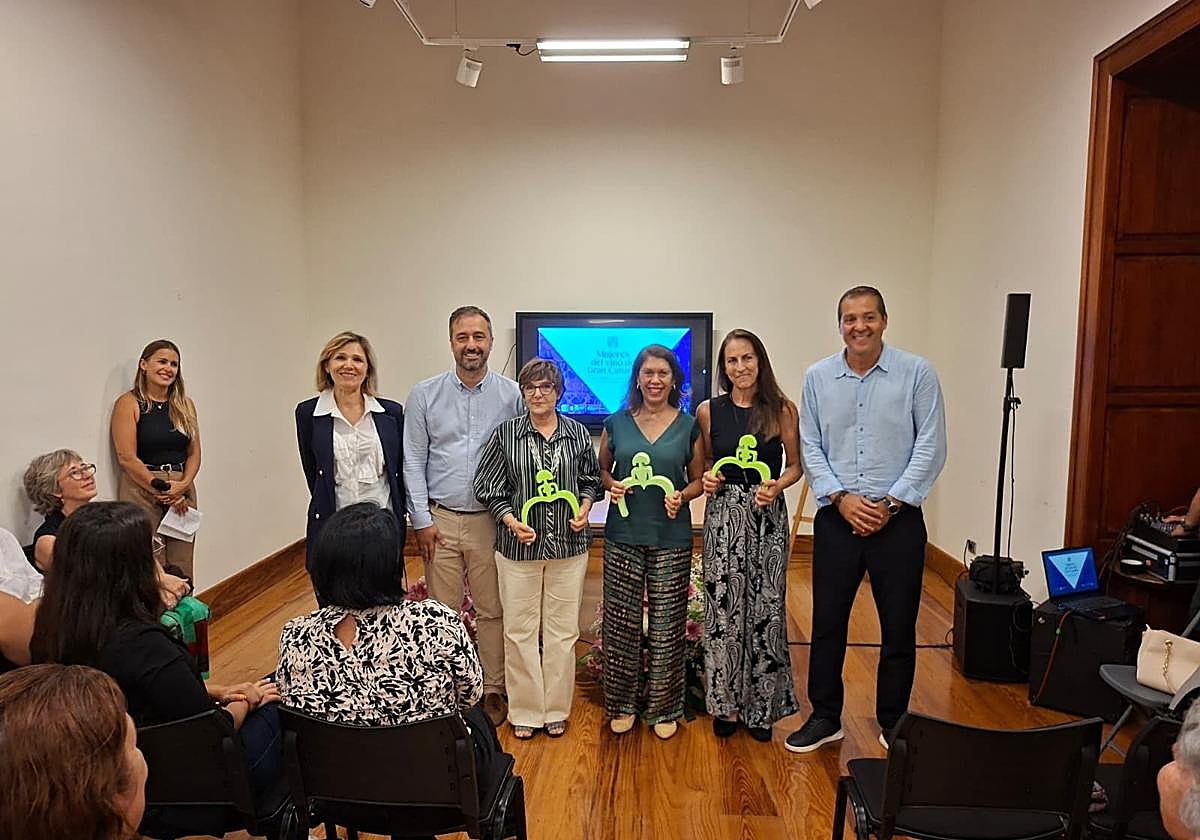 Telde homenajea a tres mujeres del sector primario en un emotivo acto ...