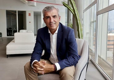 El líder del PP de Canarias, además del vicepresidente del Gobierno regional y consejero de Economía, Manuel Domínguez, esta semana en la sede de CANARIAS7.
