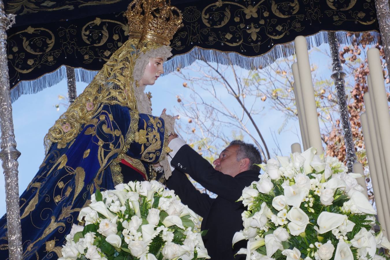 La Virgen del Amor recibe la Medalla de Oro al Mérito Policial