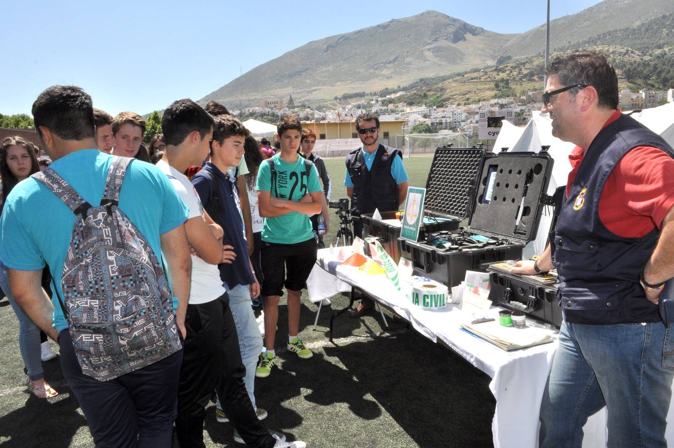 Jugando a ser Guardia Civil