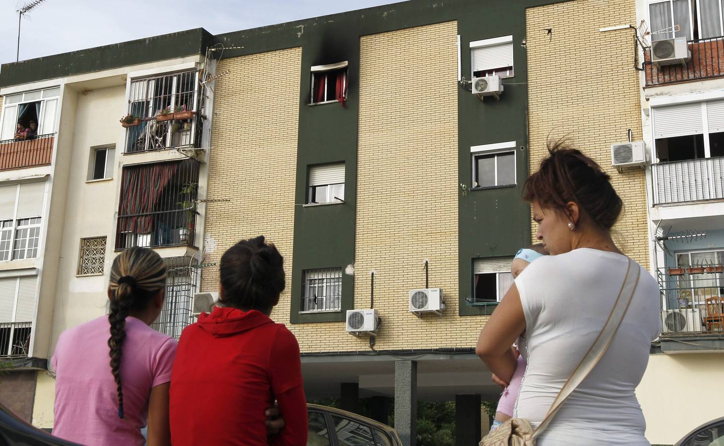 Tragedia en Dos Hermanas: un niño de seis años fallece en un incendio