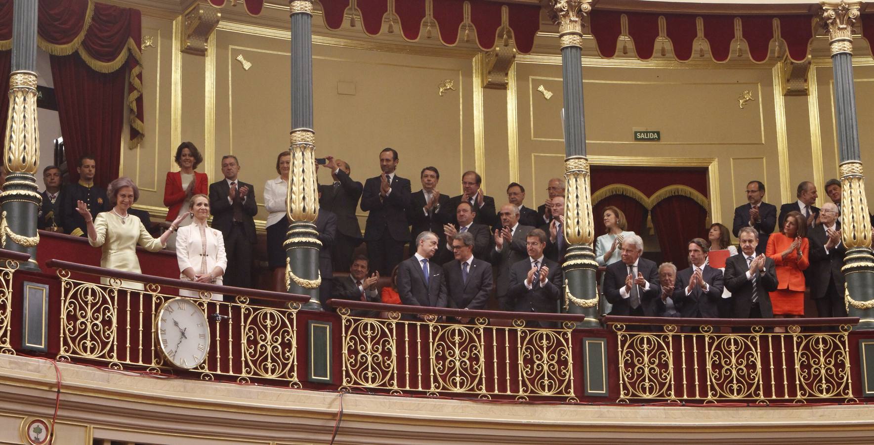 Felipe VI jura la Constitución ante las Cortes