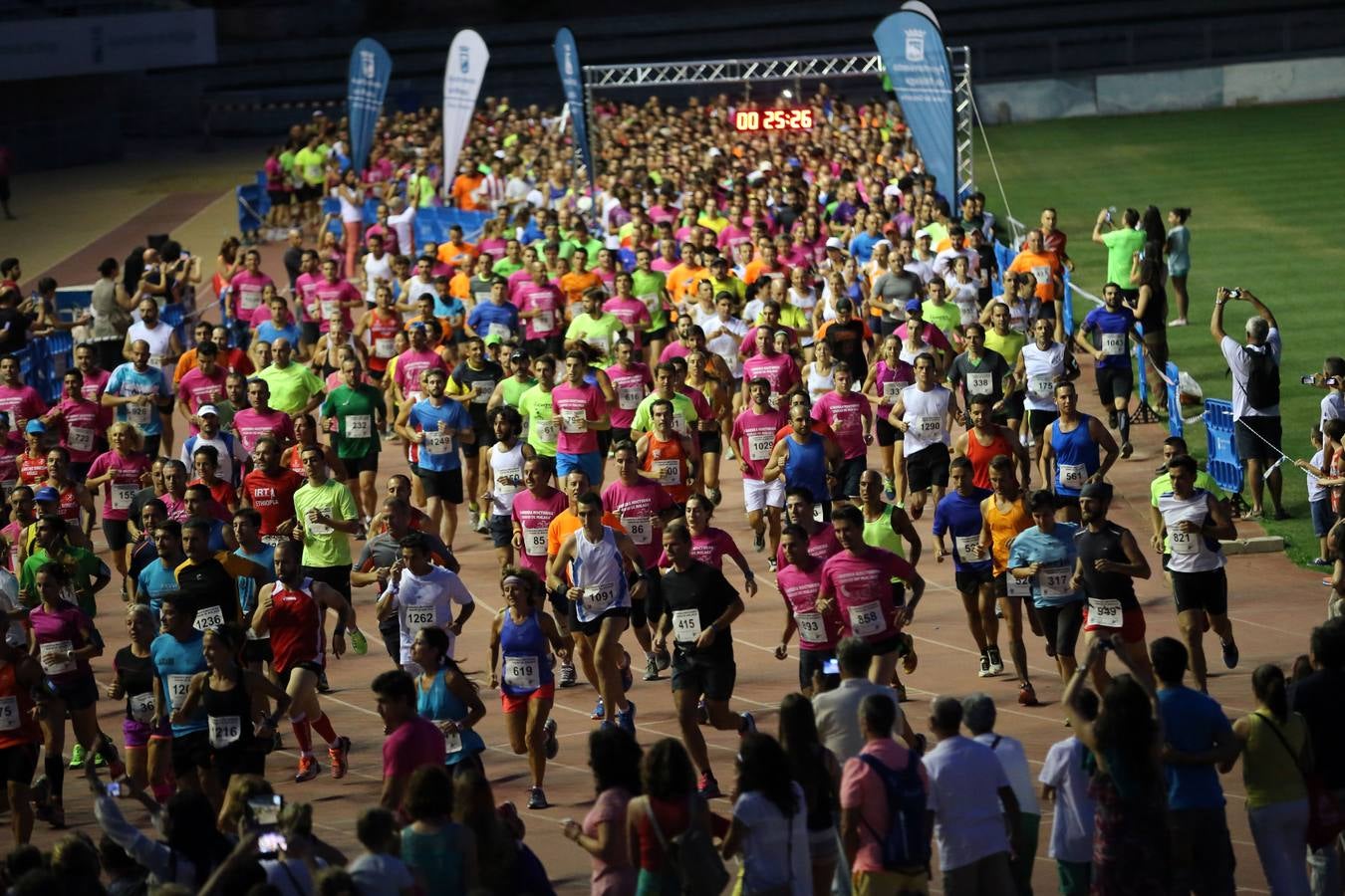 La carrera nocturna, en imágenes