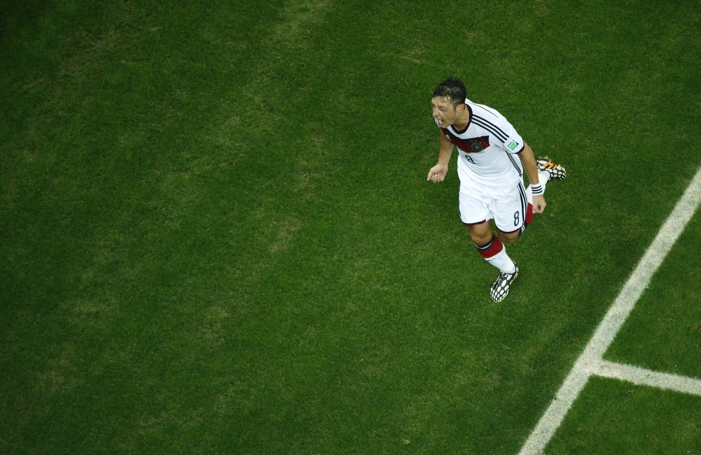 Özil, tras marcar el segundo gol alemán.