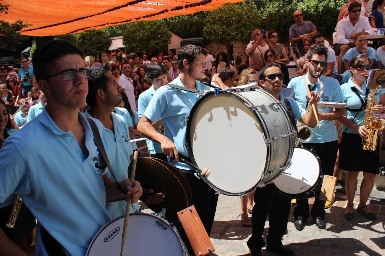 Benalauría celebra su fiesta de Moros y Cristianos