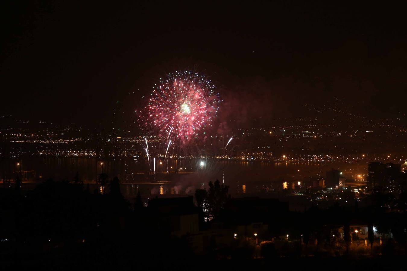 Los fuegos artificiales marcan el inicio de la Feria de Málaga