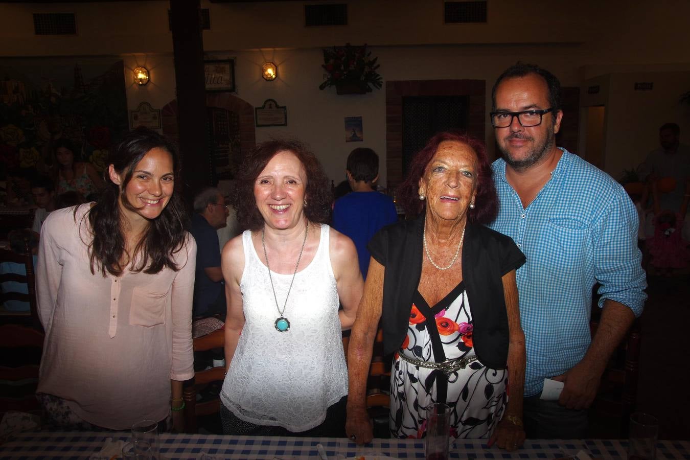 Raquel Pelayo, María Remedios Gómez, María Victoria Osorio y Eduardo Martín