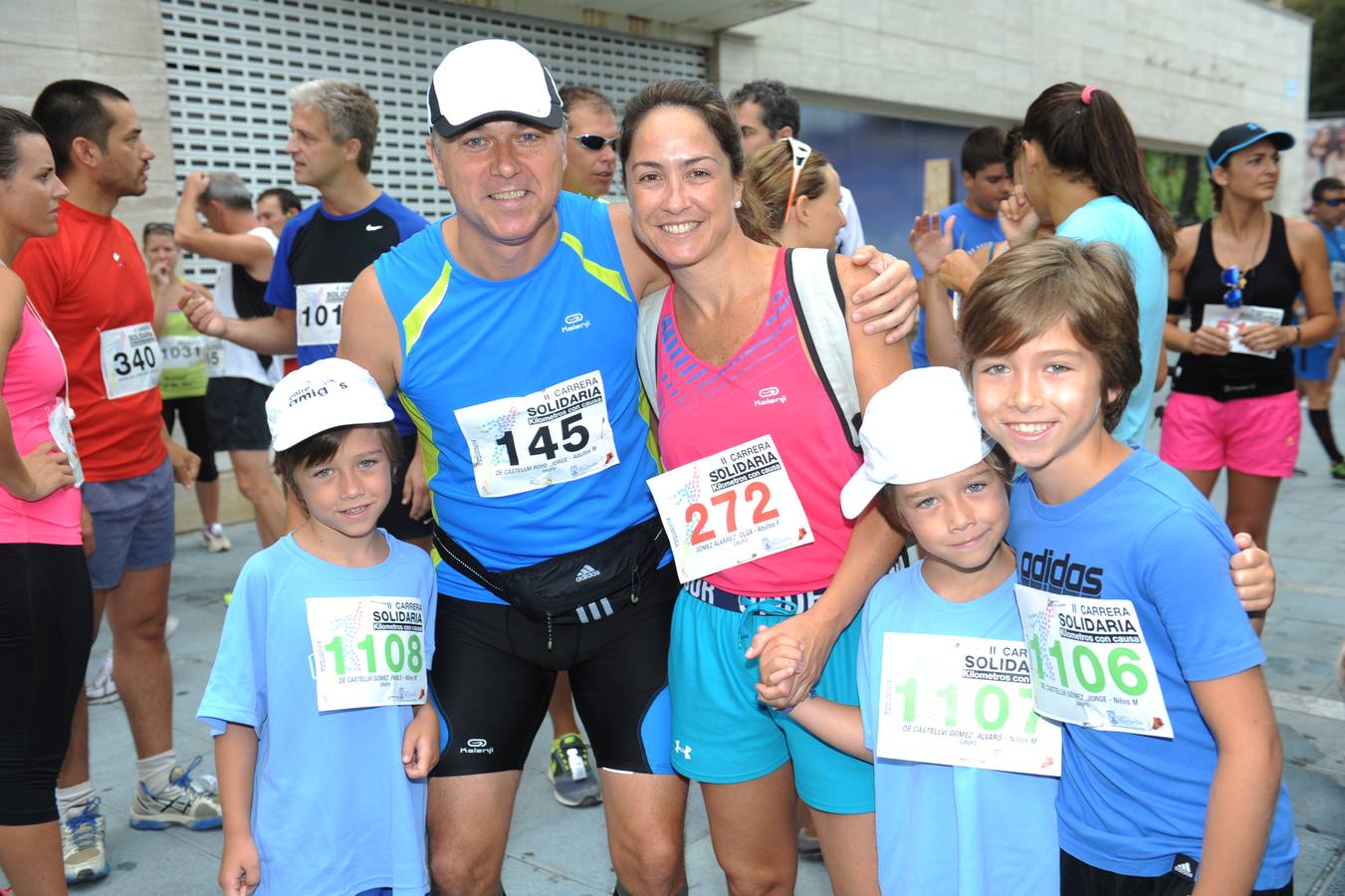 La carrera solidaria &#039;Kilómetros con causa&#039;, en imágenes