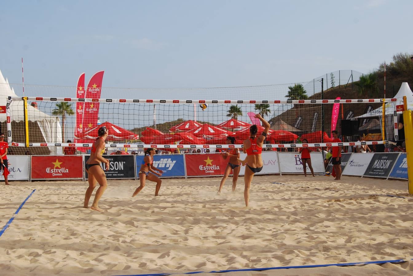La final del Madison Beach Voley Tour en Fuengirola, en fotos