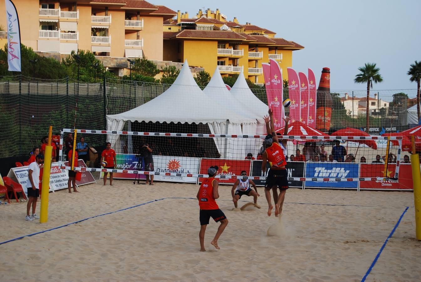 La final del Madison Beach Voley Tour en Fuengirola, en fotos