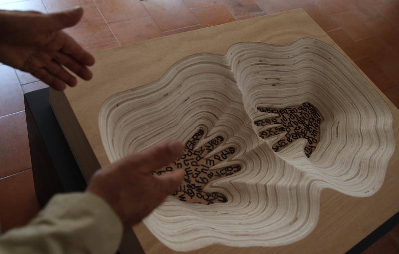 El Ateneo expone una veintena de piezas del escultor Suso de Marcos