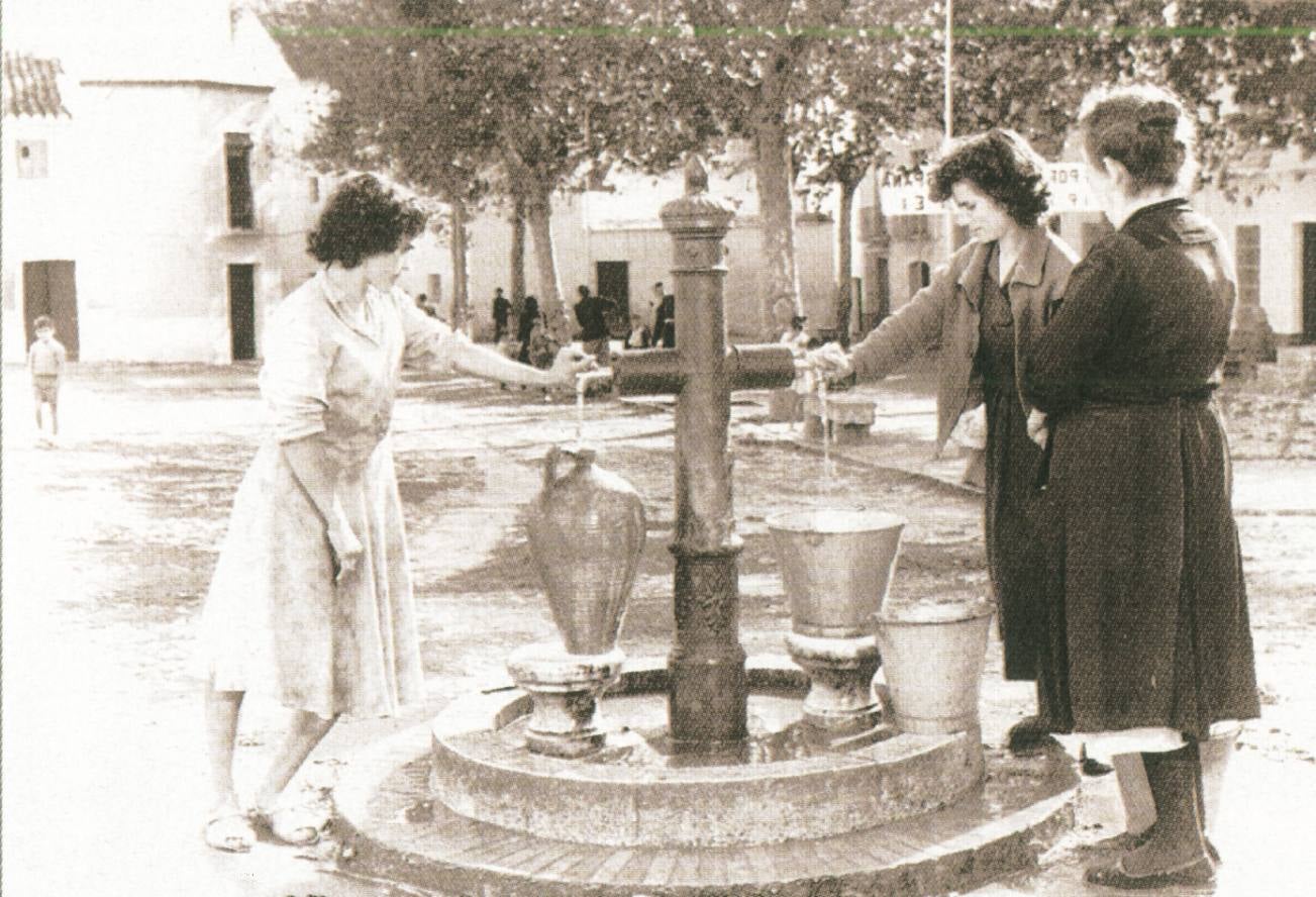 Fuente de la plaza Cabana en los años 60.