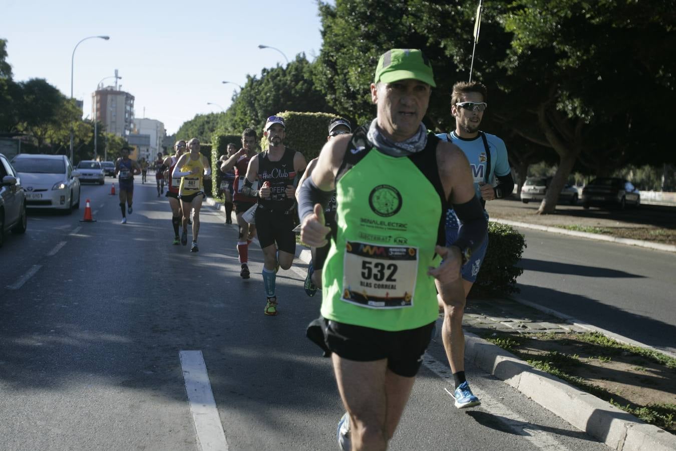 El V Maratón de Málaga a su paso por la calle Pacífico (IV)