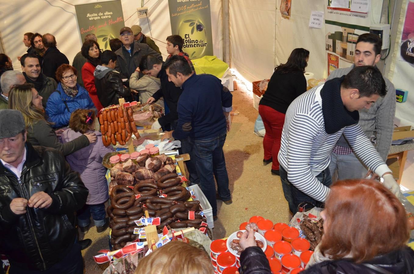 En imágenes, la XV edición de la Feria del Mosto y la Chacina de Colmenar