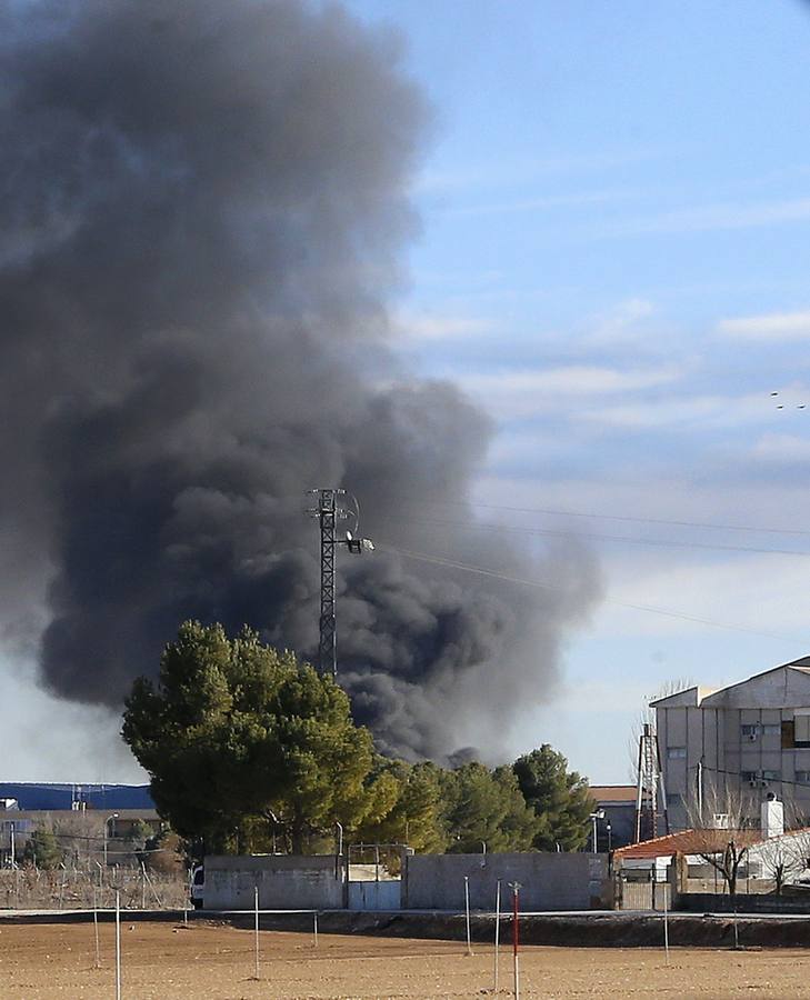 Diez muertos y trece heridos al estrellarse un avión griego de la OTAN en Albacete