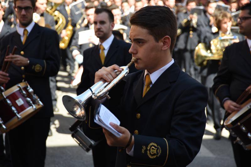 La Hermandad de Crucifixión procesiona en Málaga