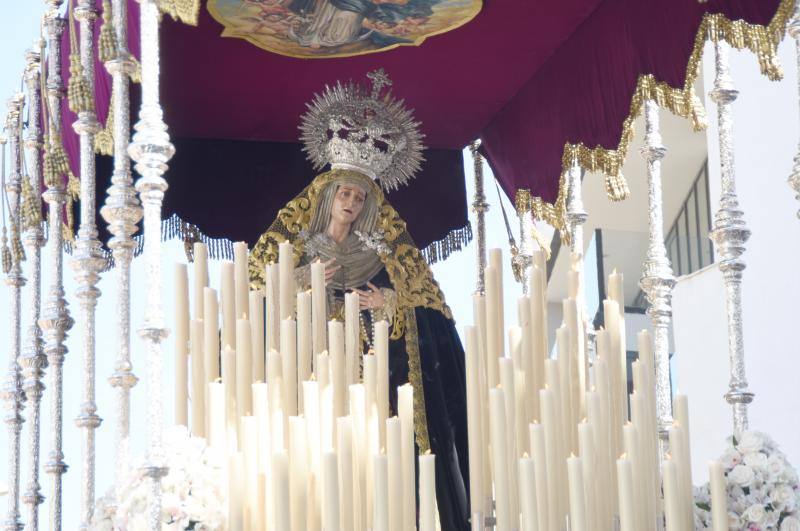 La Hermandad de Crucifixión procesiona en Málaga