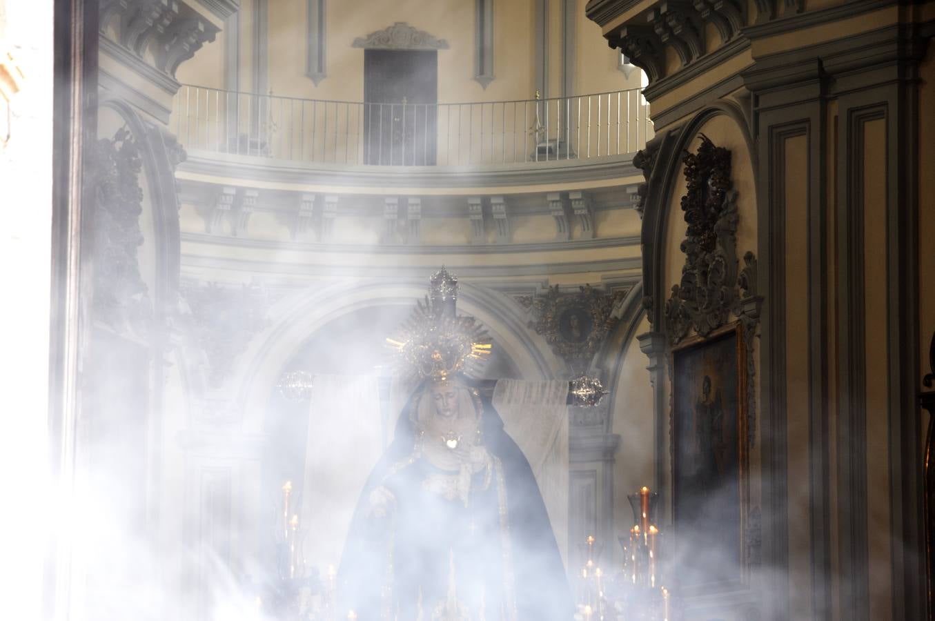 Las imágenes de la Santa Cruz en su desfile procesional