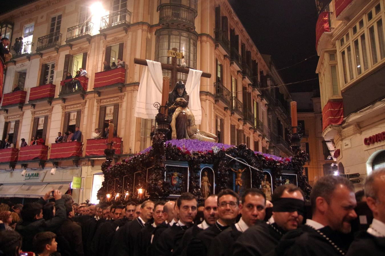 Piedad, en la calle