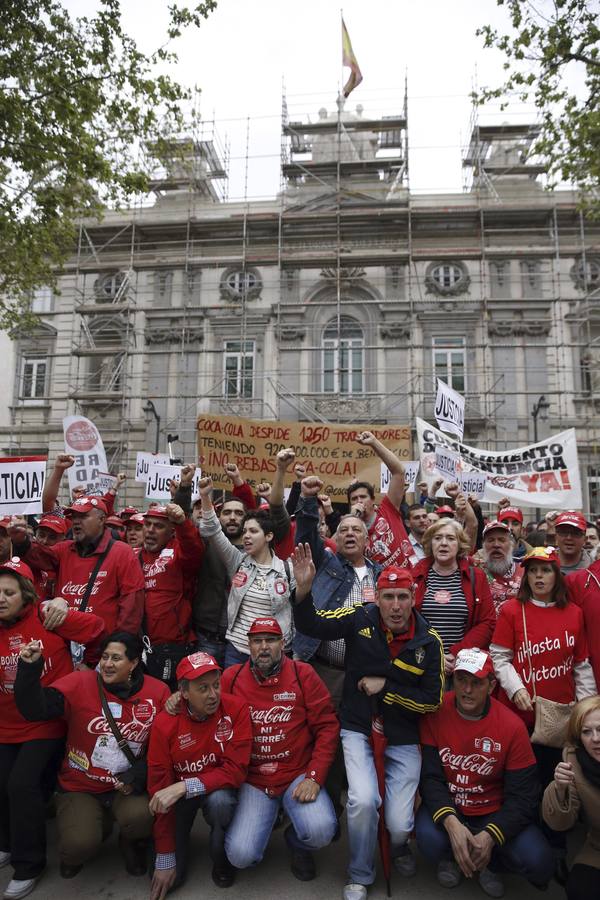 Trabajadores de Coca Cola se manifiestan ante el Supremo