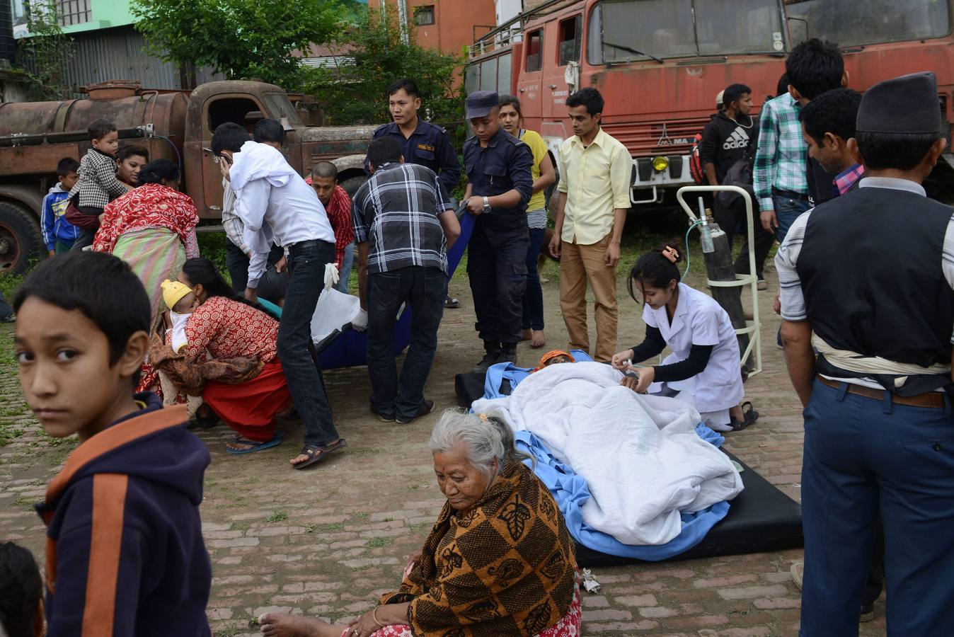 Pánico y dolor en Nepal tras un terremoto de 7,9 grados