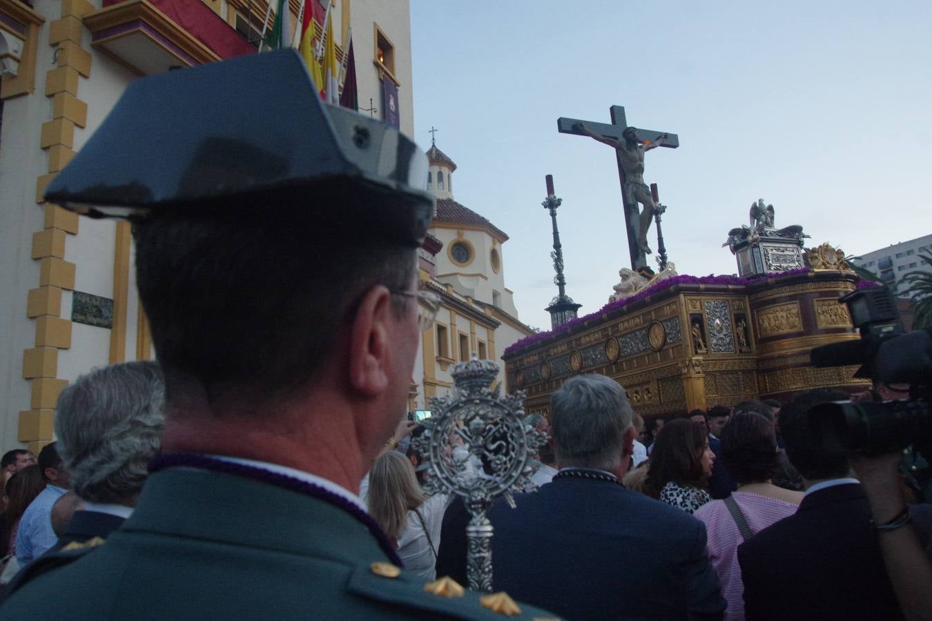 La procesión del Cristo de la Expiración, en imágenes