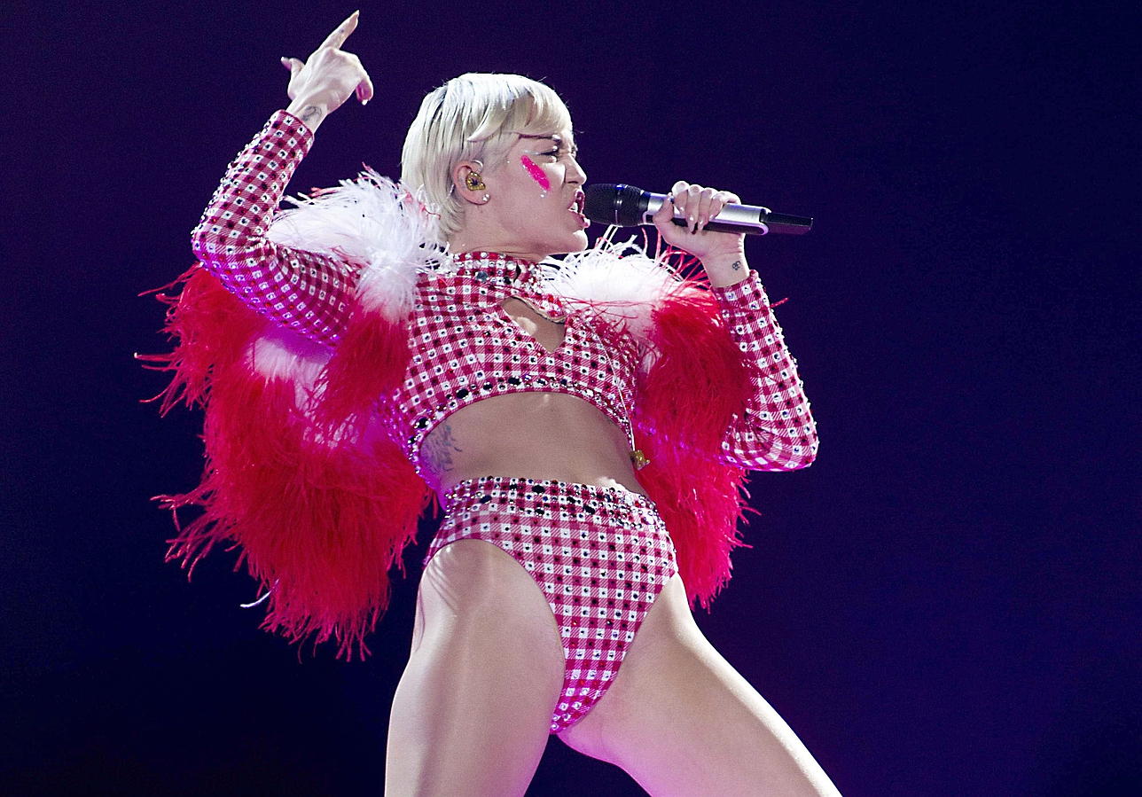 46 personas en España se llaman como la provocativa Miley Cyrus