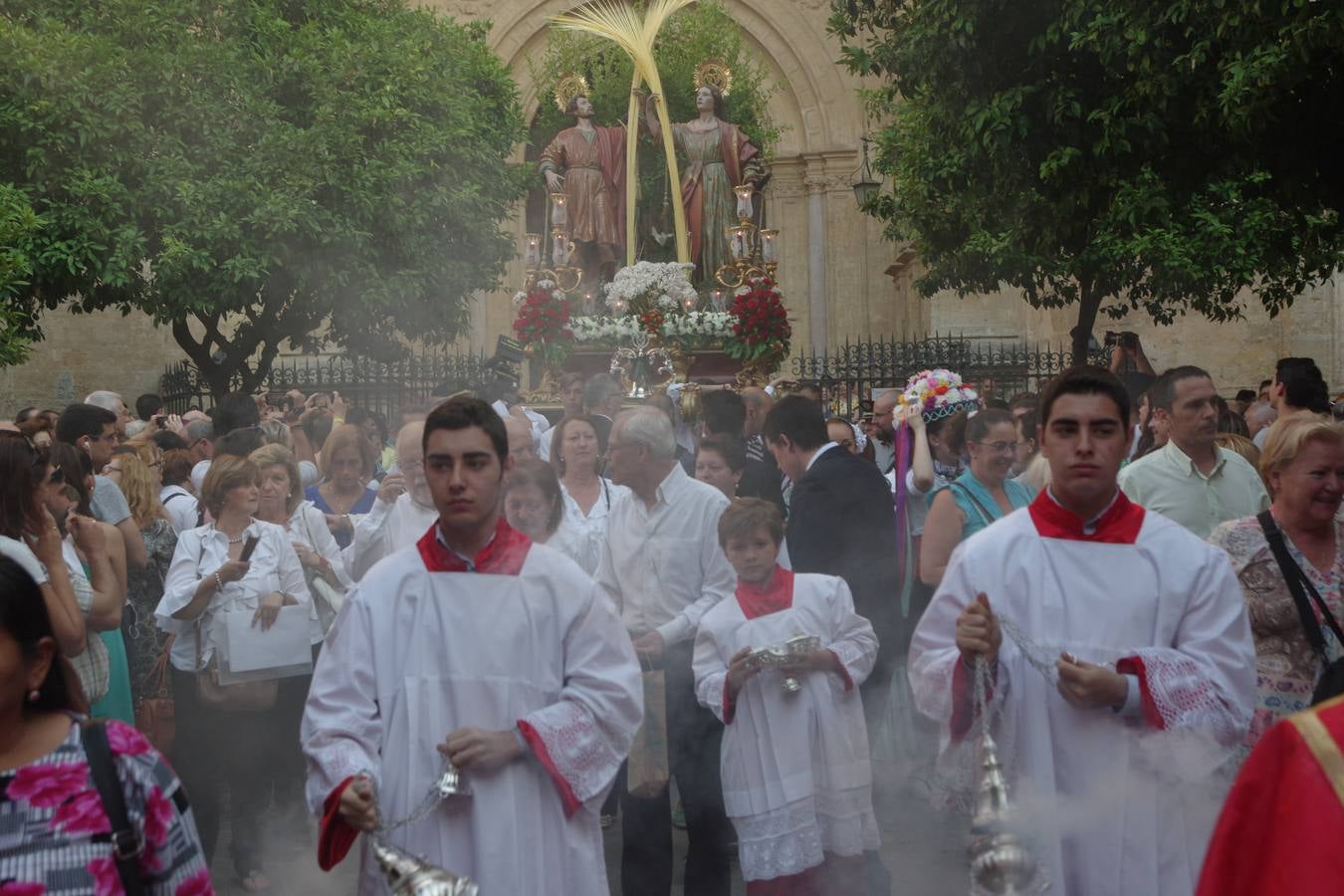 Los Santos Patronos de Málaga procesionan por el Centro