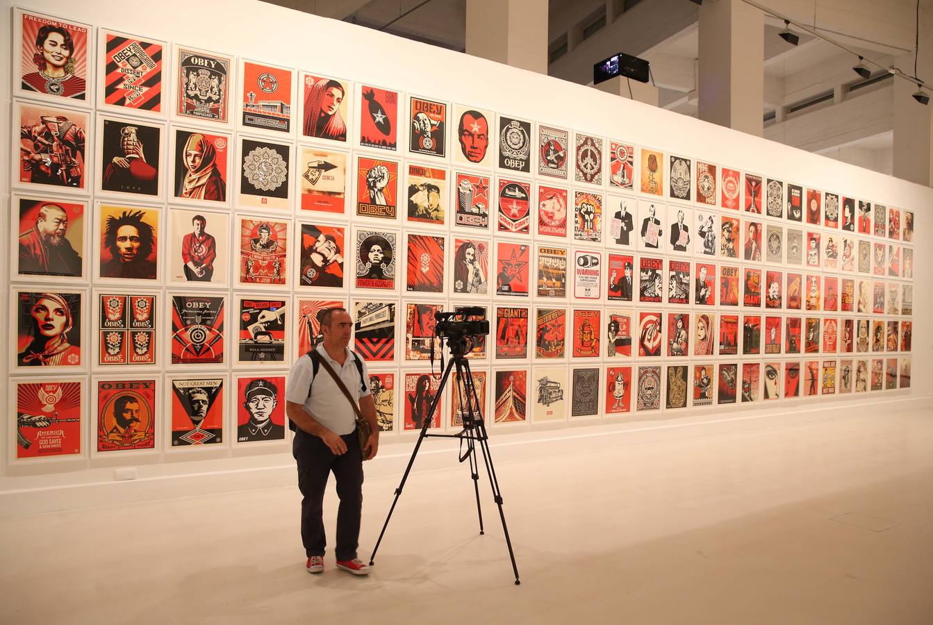 Imágenes de la exposición de Obey y D*Face en el CAC