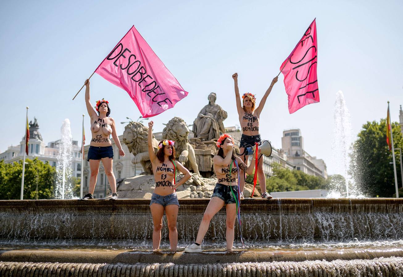 Activistas de Femen protestan desnudas contra la &#039;ley mordaza&#039;