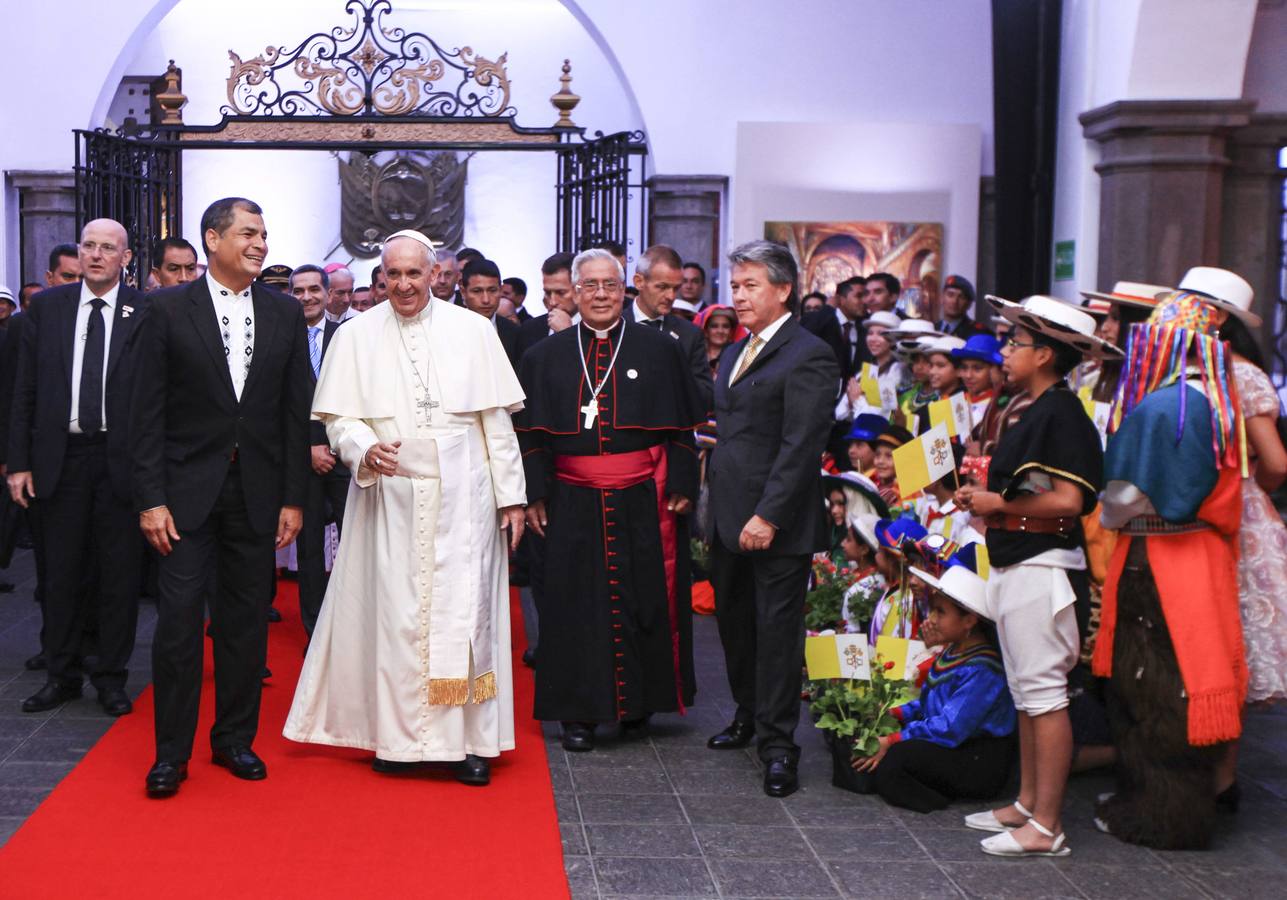 La visita del Papa Francisco a Ecuador, en imágenes