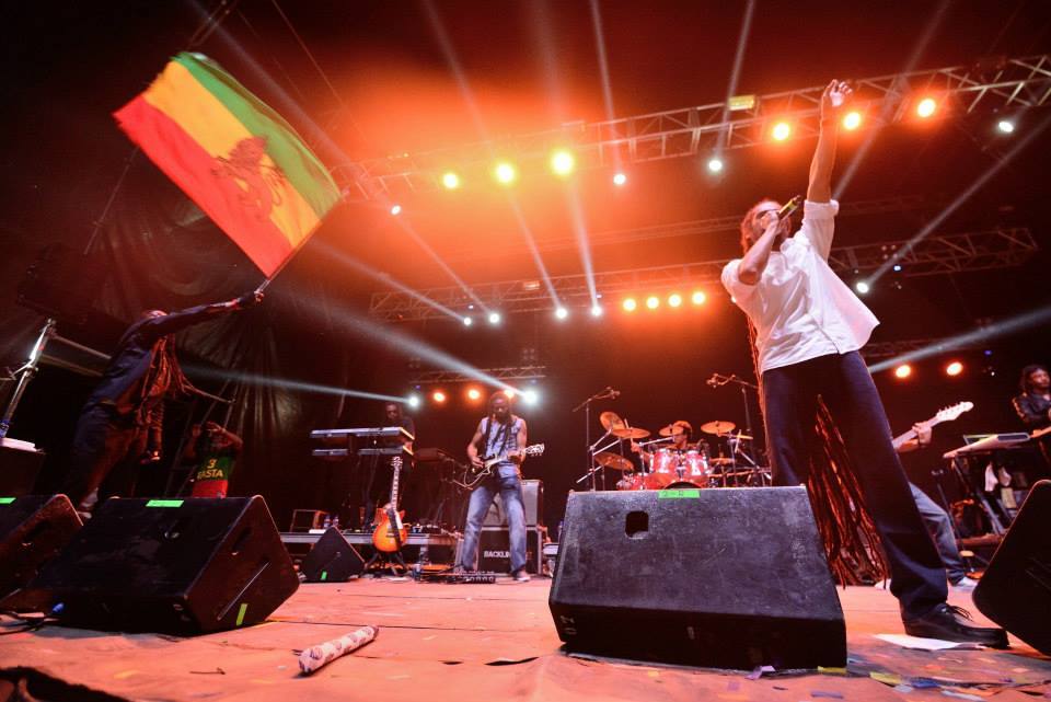 Las mejores imágenes del viernes del Weekend Beach Festival 2015 de Torre del Mar